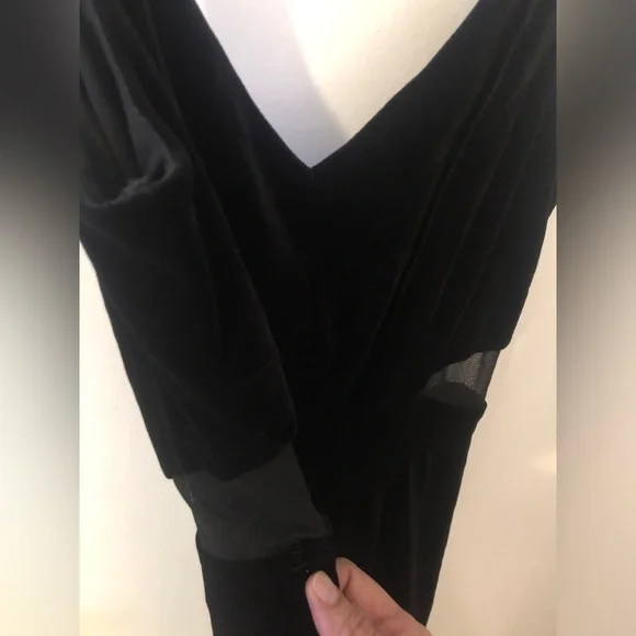 Windsor Black Velvet Maxi Sleeveless Dress with Sheer Side V neck cut outs Prom - Picture 8 of 11